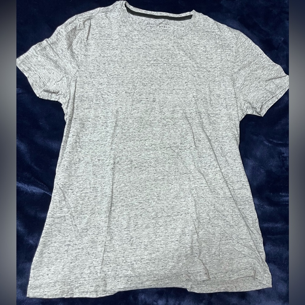 Banana republic t shirt